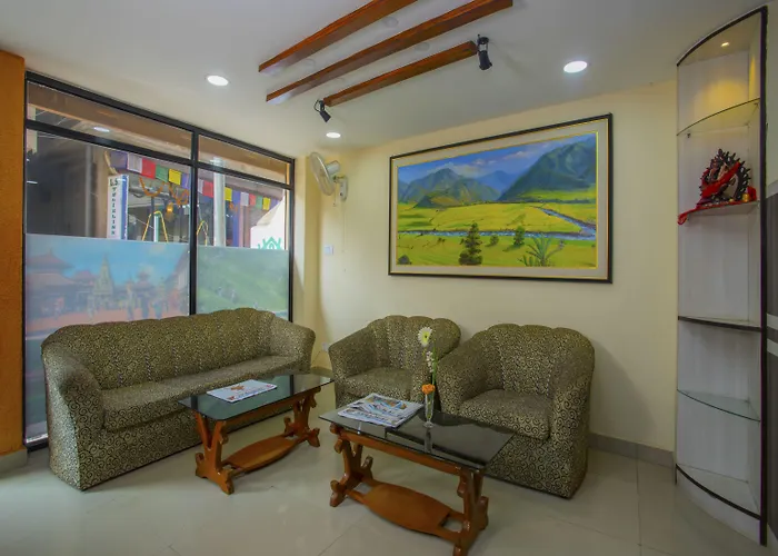 Oyo 297 Aayam Hotel
