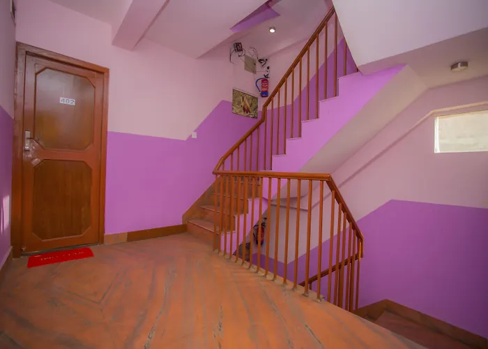 Hotel Oyo 297 Aayam