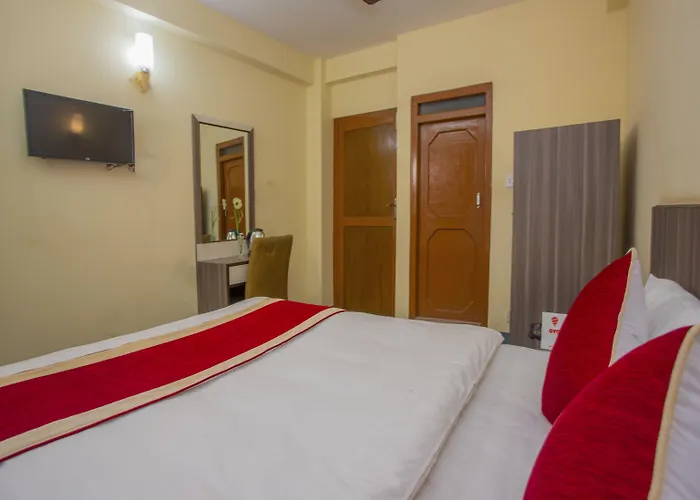 Oyo 297 Aayam Hotel Kathmandu